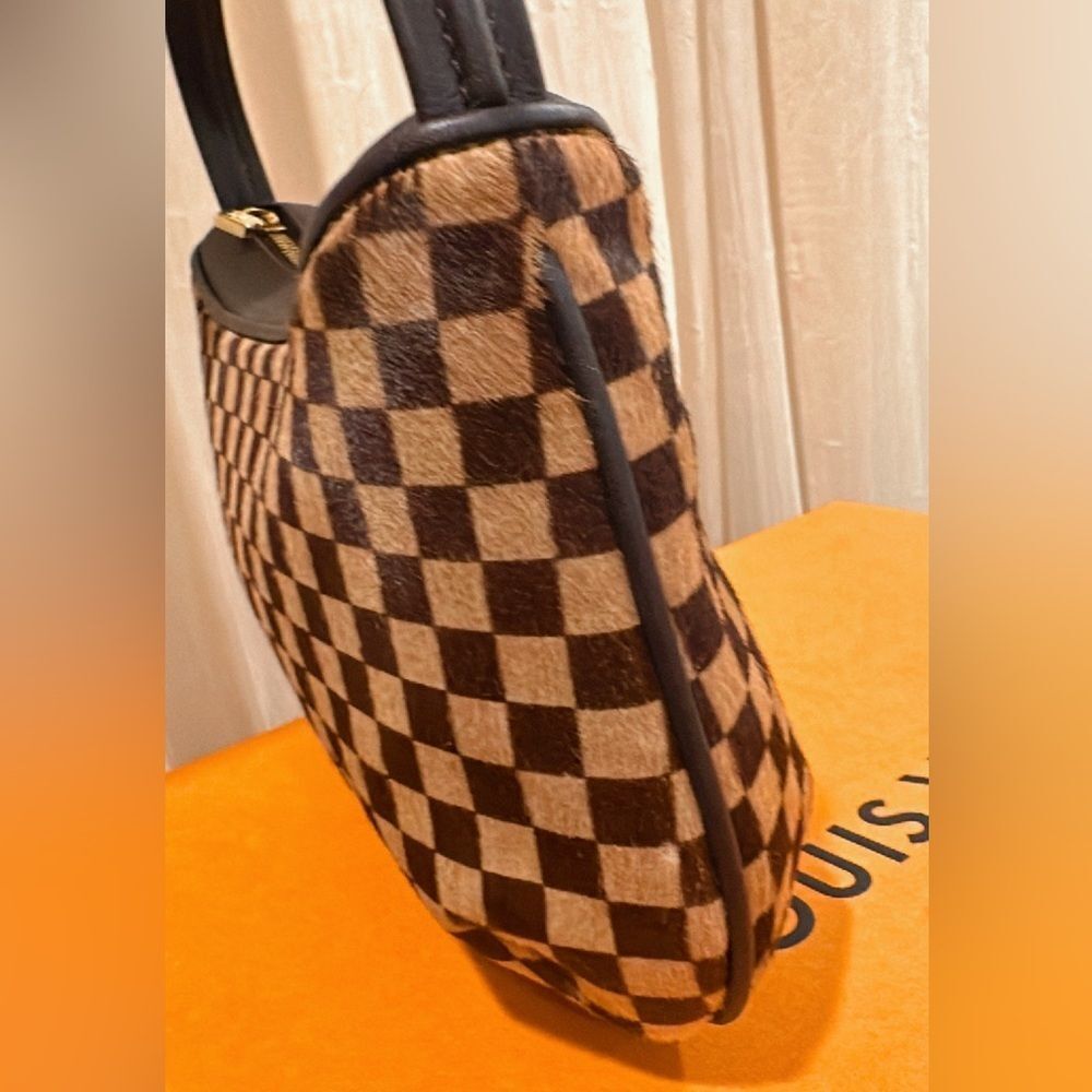 💯% Authentic Louis Vuitton Limited Edition Damier Sauvage Tigar Bag✨ - Picture 9 of 14